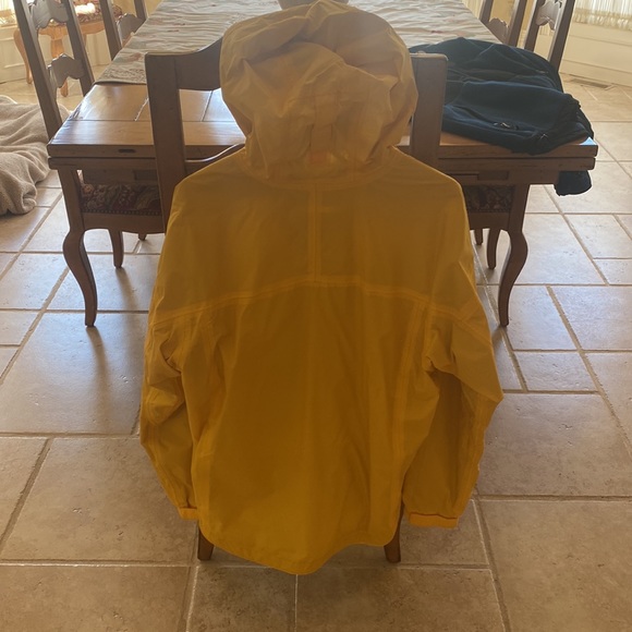 Pacific Trail Women’s Lightweight Rain Jacket - Picture 3 of 6